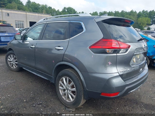 Nissan 2017 2017 JN8AT2MVXHW282240 Image 3