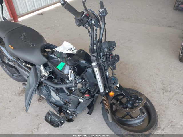 42873260 :رقم المزاد ، JH2RC6801EK000694 vin ، 2014 Honda Ctx700 N مزاد بيع
