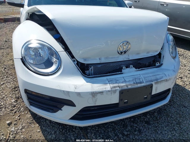 3VWFD7AT5KM708869 Volkswagen Beetle