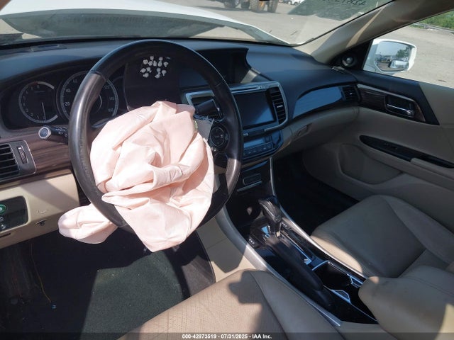 Honda k24w1 2016 1HGCR2F98GA009751 Image 12