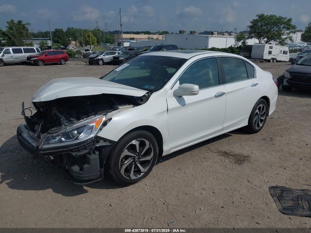 Honda k24w1 2016 1HGCR2F98GA009751 Image 2