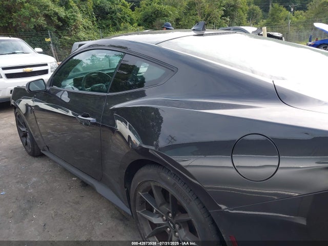 1FA6P8R08R5500615 Ford 4v