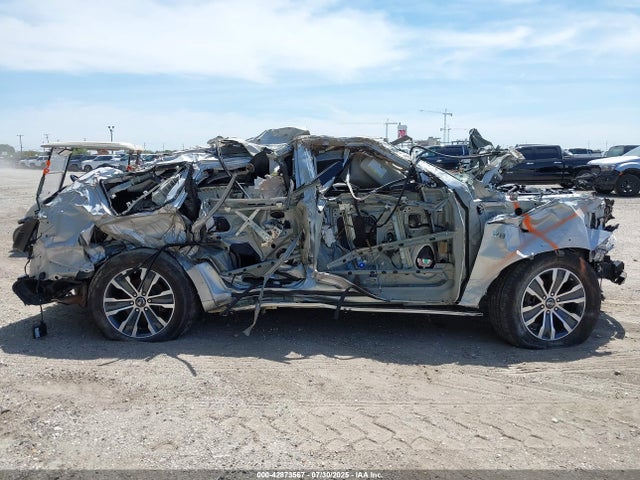 JN8AY2NDXLX016016 Nissan Armada