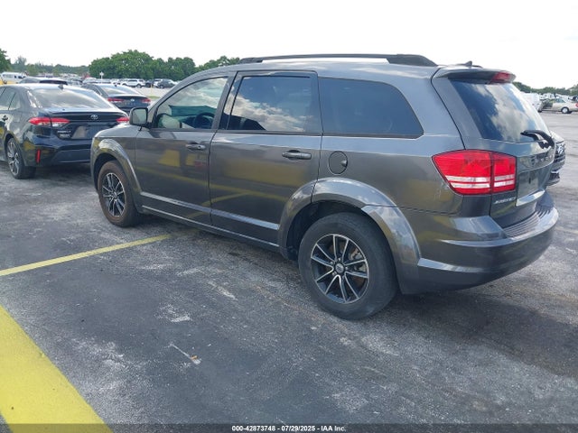 Dodge 2018 2018 3C4PDCABXJT183528 Image 3
