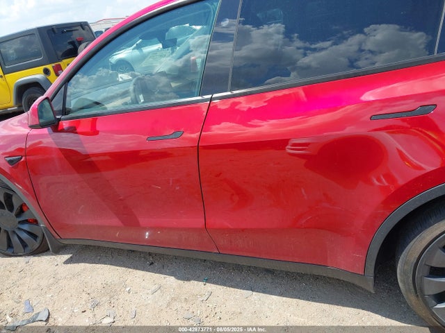 7SAYGDEF8RA285435 Tesla 2024