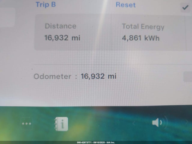 7SAYGDEF8RA285435 Tesla 2024