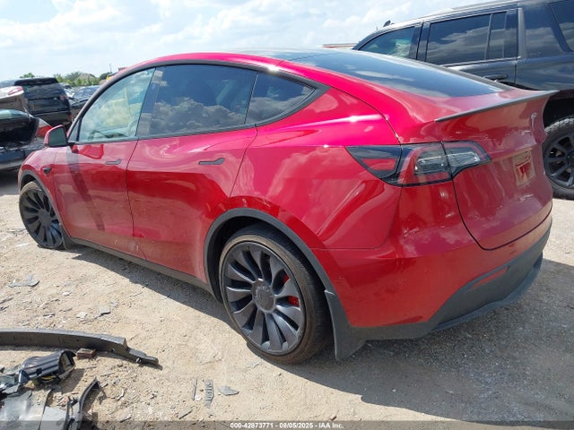 2024 TESLA MODEL Y 7SAYGDEF8RA285435 Photo 2
