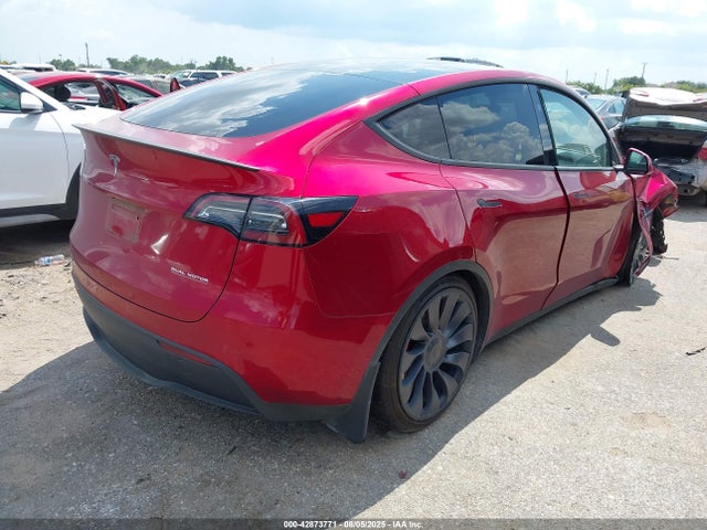 2024 TESLA MODEL Y 7SAYGDEF8RA285435 Photo 3
