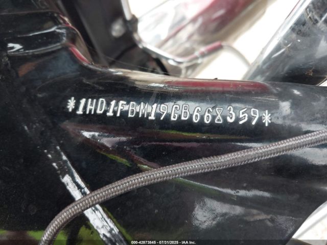 2016 HARLEY-DAVIDSON FLHR 1HD1FBM19GB668359 Photo 9