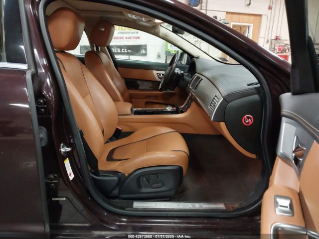 2012 JAGUAR XF SAJWA0HB1CLS34259 Photo 4