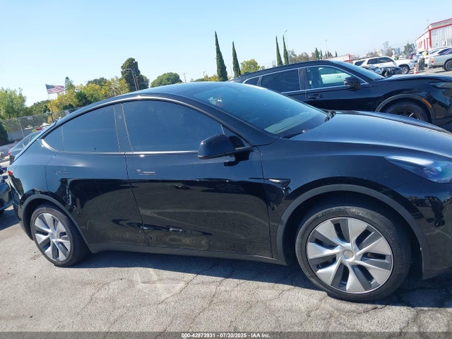 Tesla 2023 2023 7SAYGAEE4PF902139 Image 12