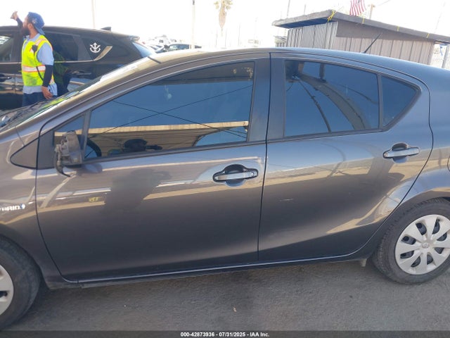 JTDKDTB30E1565789 Toyota 1nz-fxe+1lm