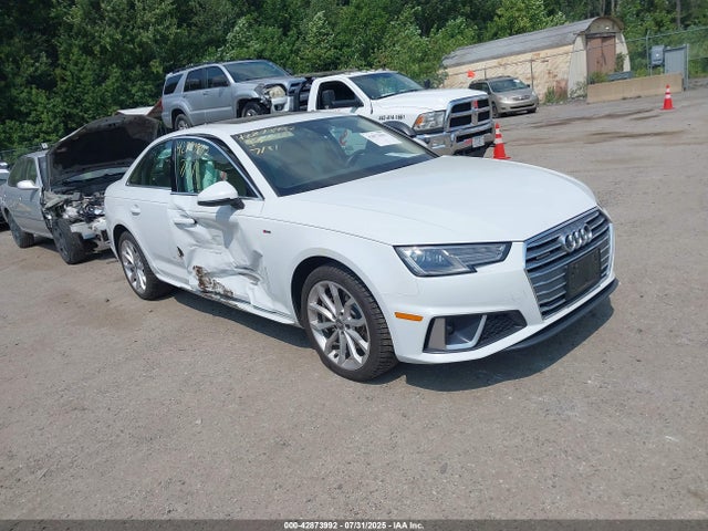 2019 AUDI A4 WAUDNAF43KA040733 Photo 0