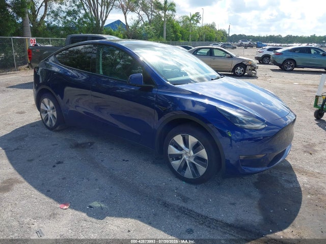 2024 TESLA MODEL Y 7SAYGDED5RF090491 Photo 0