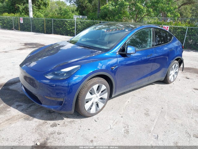 2024 TESLA MODEL Y 7SAYGDED5RF090491 Photo 1