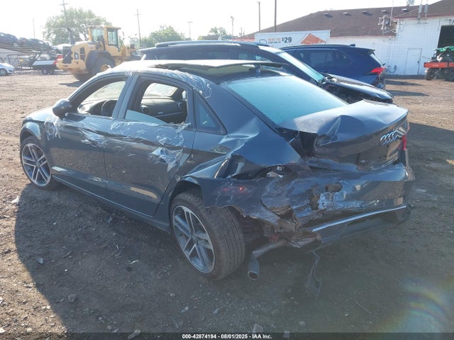 2018 AUDI A3 WAUB8GFF4J1071071 Photo 2