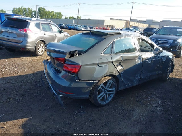 2018 AUDI A3 WAUB8GFF4J1071071 Photo 3