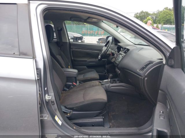 2017 MITSUBISHI OUTLANDER SPORT JA4AR3AU9HZ038289 Photo 4