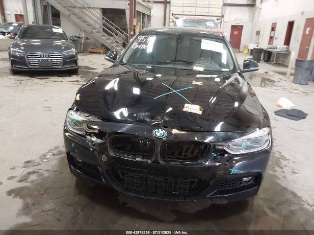 BMW 320i 2018 WBA8A3C54JA358655 Image 6