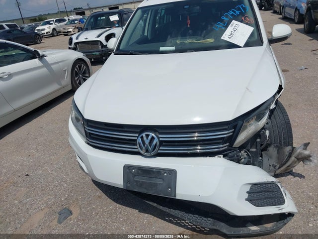 WVGRV7AX2HK006195 Volkswagen 2.0 tsi