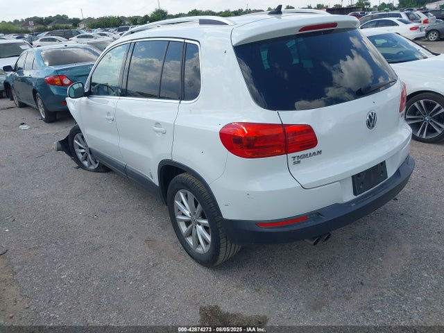 WVGRV7AX2HK006195 Volkswagen 2.0 tsi