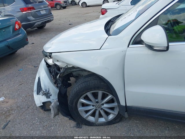 WVGRV7AX2HK006195 Volkswagen 2.0 tsi