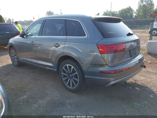 2017 AUDI Q7 WA1VAAF79HD017651 Photo 2