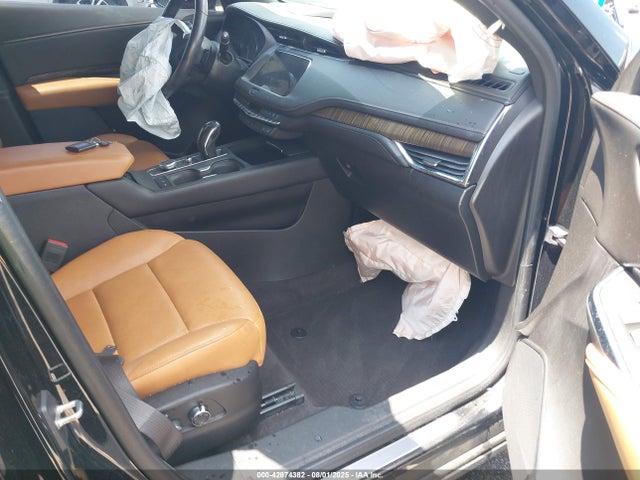 2019 CADILLAC XT4 1GYFZER43KF207222 Photo 4