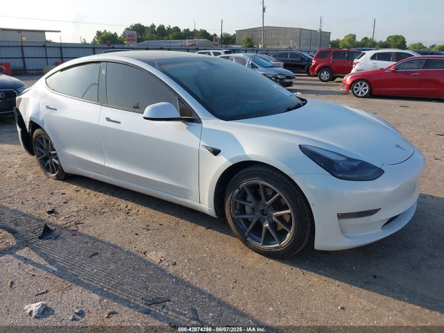 2022 TESLA MODEL 3 5YJ3E1EB3NF101623 Photo 0