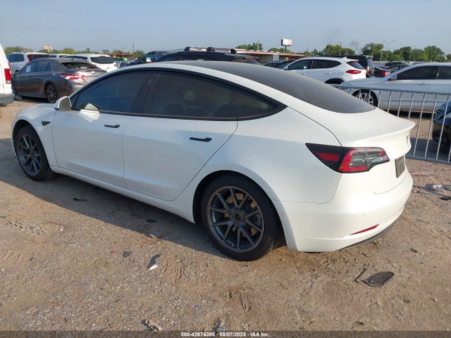 2022 TESLA MODEL 3 5YJ3E1EB3NF101623 Photo 2