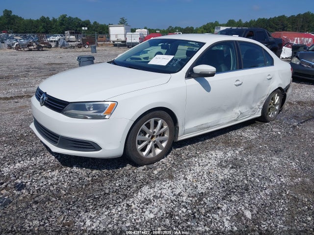 3VWD17AJ4EM327422 Volkswagen 2014