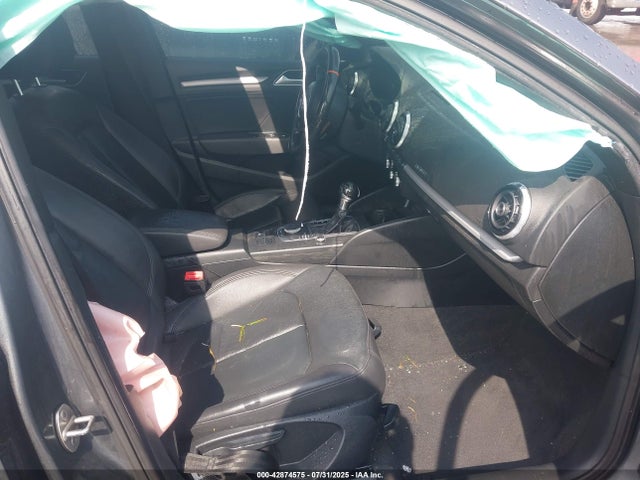 2016 AUDI A3 WAUB8GFF9G1047664 Photo 4