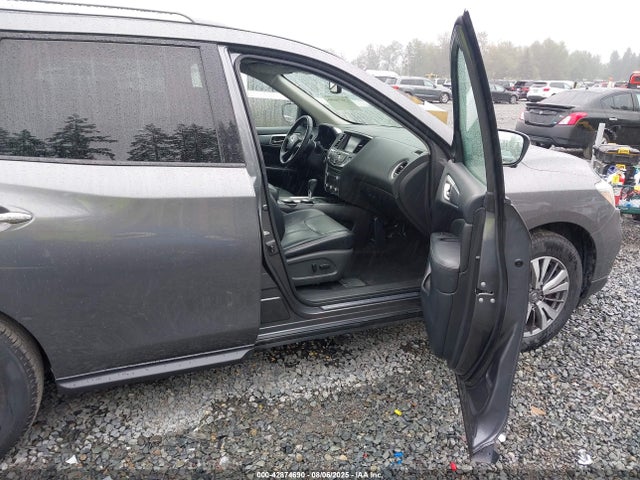 Nissan 2019 2019 5N1DR2MN4KC615365 Image 5