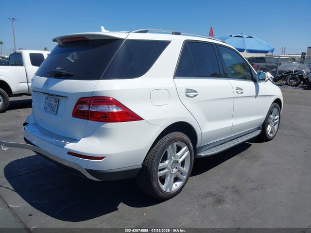 Mercedes-Benz 2015 2015 4JGDA5JB2FA529220 Image 4