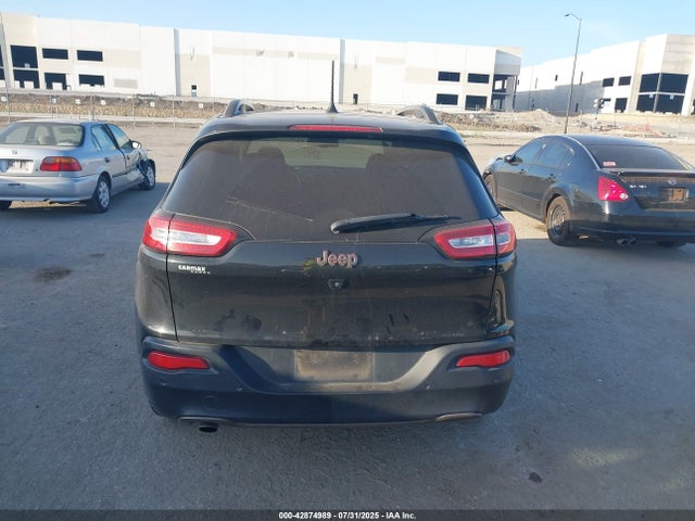 1C4PJLCB0GW346406 Jeep Cherokee
