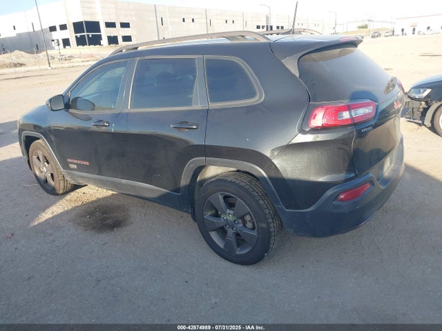 1C4PJLCB0GW346406 Jeep Cherokee