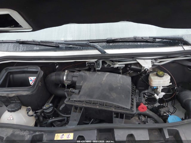 WD4PF1CD3KP153621 Mercedes-Benz om 642 with brake assist