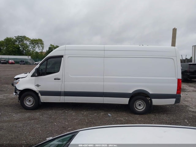 WD4PF1CD3KP153621 Mercedes-Benz om 642 with brake assist