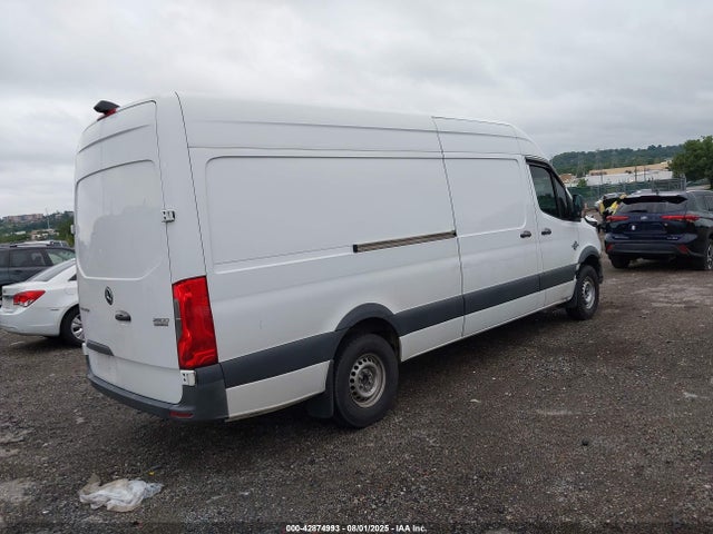 WD4PF1CD3KP153621 Mercedes-Benz om 642 with brake assist