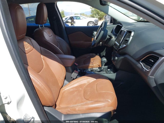1C4PJLJX5KD241041 Jeep 2019