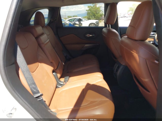 1C4PJLJX5KD241041 Jeep 2019