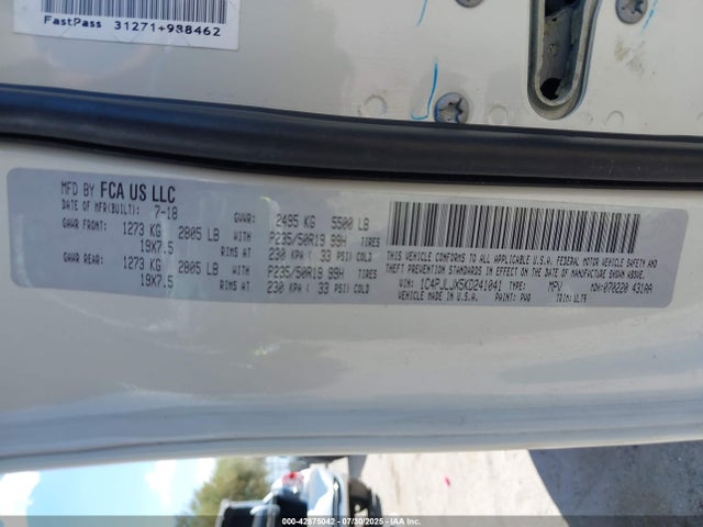 1C4PJLJX5KD241041 Jeep 2019
