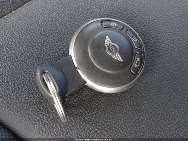 2011 MINI COOPER WMWSU3C58BT091720 Photo 10