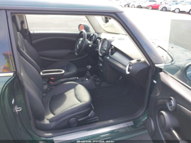 2011 MINI COOPER WMWSU3C58BT091720 Photo 4