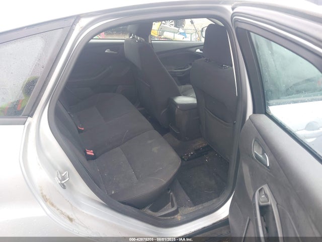 Ford Focus 2015 1FADP3K26FL223153 Image 8