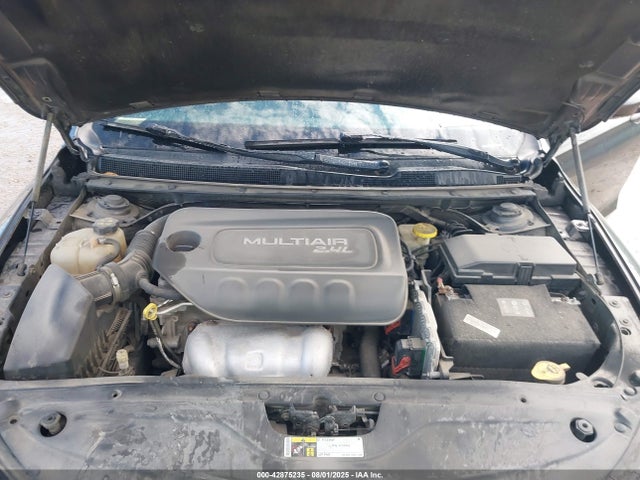 Chrysler 200 2015 1C3CCCBB8FN500699 Image 10