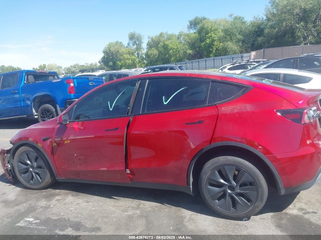 7SAYGDEE7RF192111 Tesla Model Y