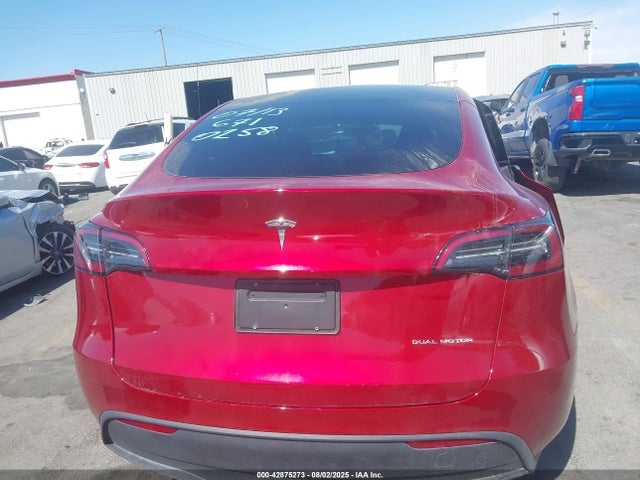 7SAYGDEE7RF192111 Tesla Model Y
