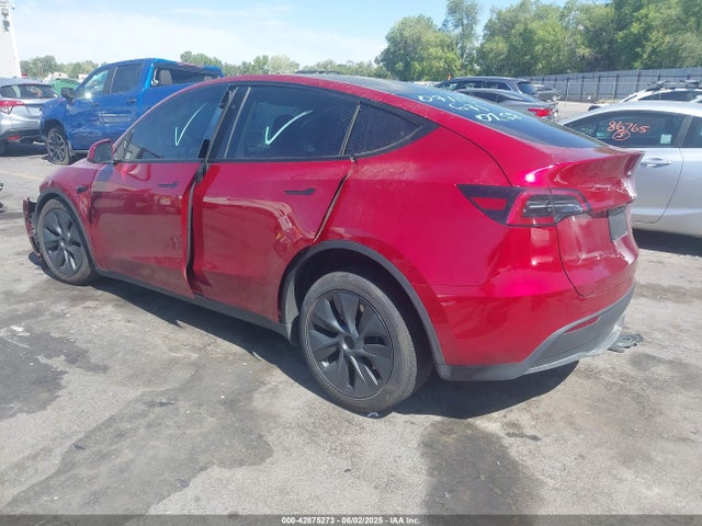 2024 TESLA MODEL Y 7SAYGDEE7RF192111 Photo 2