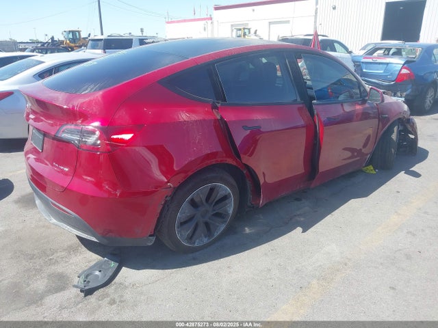 2024 TESLA MODEL Y 7SAYGDEE7RF192111 Photo 3